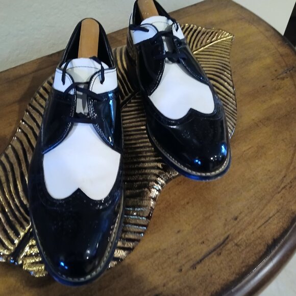 Men's Stacy Adams Black and While Shoes Size 9 D - Picture 2 of 7